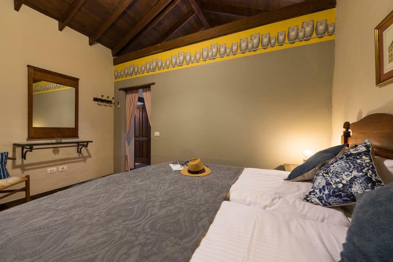 Bohemian Hideaway Finca - 2 Unique Houses With Shared Pool Santa Lucia Eksteriør billede