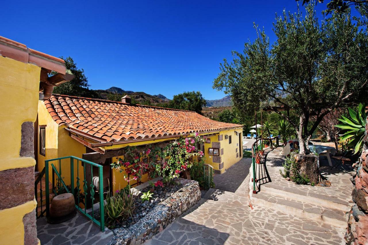 Bohemian Hideaway Finca - 2 Unique Houses With Shared Pool Santa Lucia Eksteriør billede